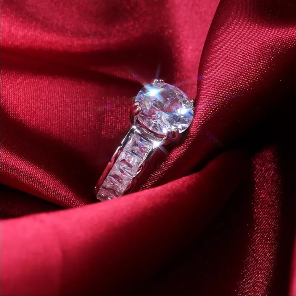 *NEW*Luxury 925 Silver Diamond Wedding Ring - Picture 5 of 6